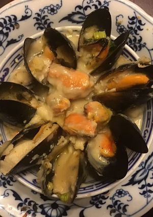 A picture of 950. California Farm Mussels Thermidor.