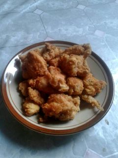 Foto resep Ayam goreng tepung renyah.