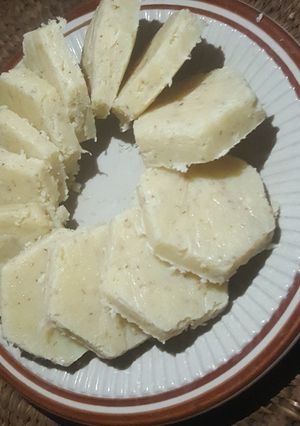 A picture of Coconut milk candy.