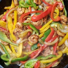 A picture of Skillet Shrimp Fajitas.
