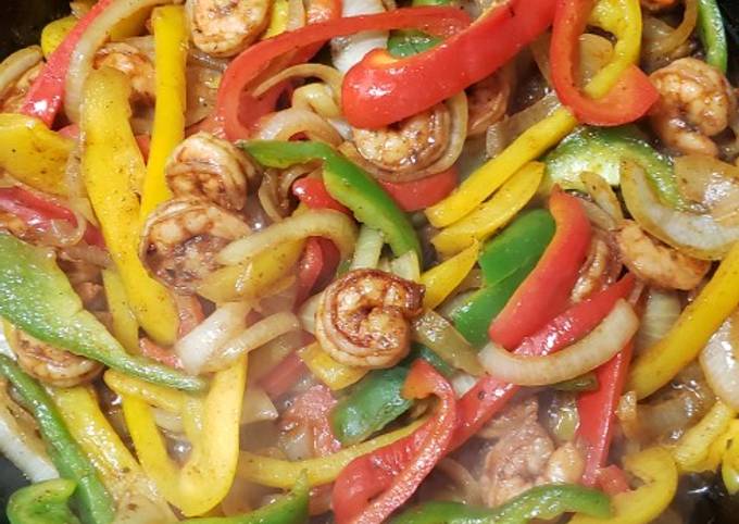 Skillet Shrimp Fajitas