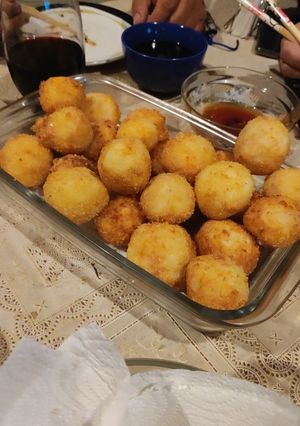 Una foto de Korokkes de arroz con pollo