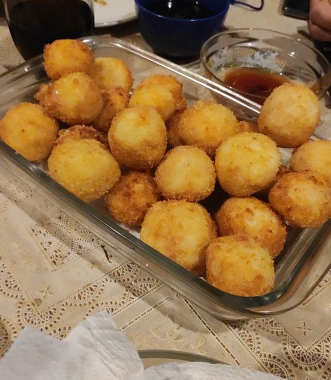Una foto de Korokkes de arroz con pollo