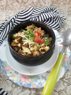 પાપડ ખાખરા ચૂરી (Papad Khakhra Churi Recipe In Gujarati) રેસીપી મુખ્ય ફોટો