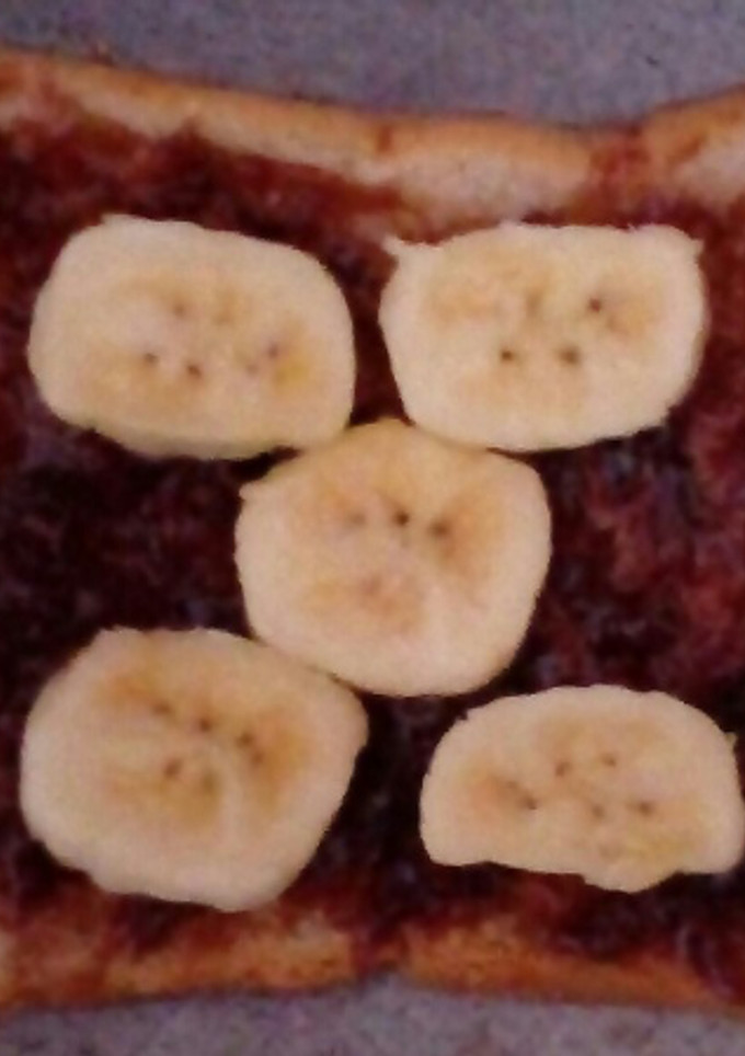 A picture of 5 Minutes Choco Banana Toast.
