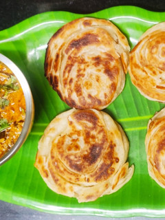 பன் பரோட்டா (Bun parotta) செய்முறை முக்கிய புகைப்படம்
