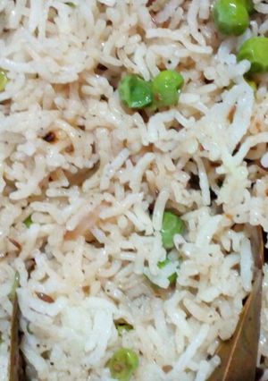 A picture of Curd and peas biryani.
