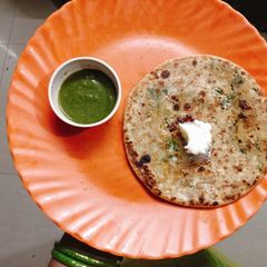 A picture of White butter Raddish Paratha.
