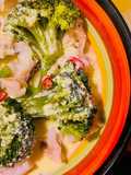 Bocconcini di merluzzo e broccoli in crema allo zafferano