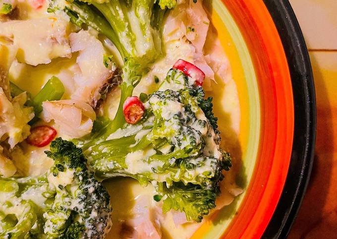 Bocconcini di merluzzo e broccoli in crema allo zafferano