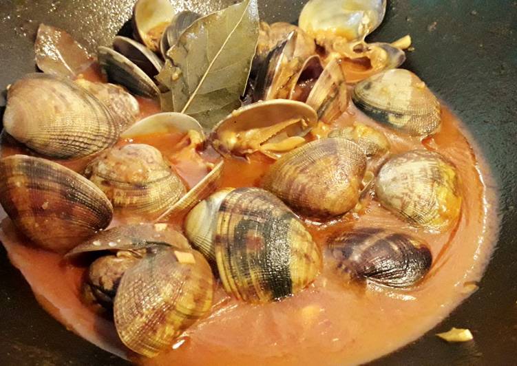 Almejas a la marinera 🐚🥘