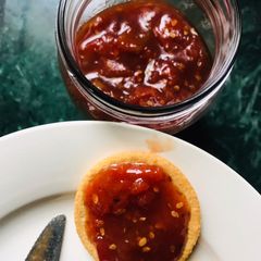 A picture of Spicy Tomato Jam.