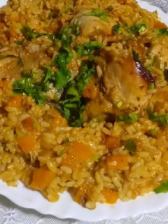 صورة لوصفة ارز محمر في طنجرة الضغط