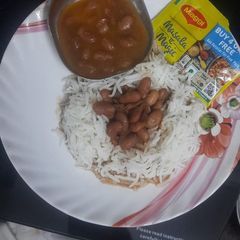 A picture of Rajma rice.