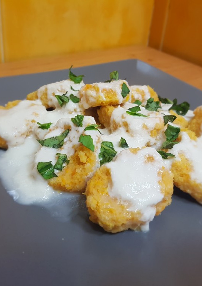 Una foto de Gnocchi de boniato con salsa de queso de cabra
