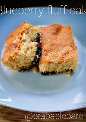A picture of Blueberry fluff cake 🥮.