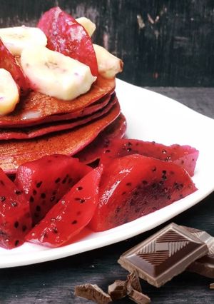 Foto resep Pancake buah naga HOT