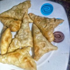 A picture of Flaky samosa.