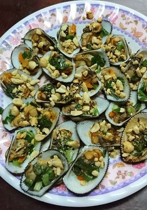 Hình của món Sò lông nướng mở hành.