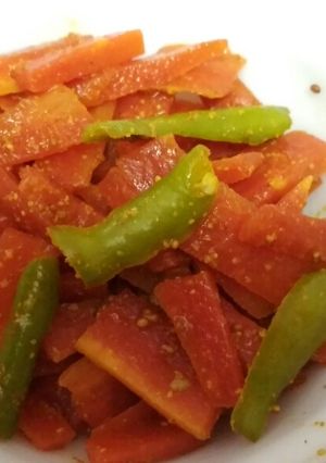 A picture of Gajar Mirch Pickle.