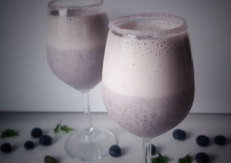 Recipe of Healthy blueberry banana shake in 12 Minutes at Home