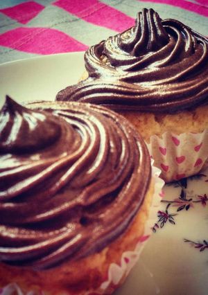 Una foto de Muffins de Vainilla con mousse de chocolate
