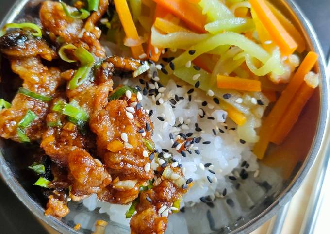 Bagaimana Menyiapkan Rice bowl ginger crunchy beef Anti Gagal