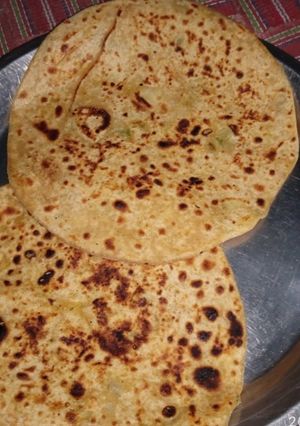 आलू का पराठा (Aloo ka paratha recipe in hindi) रेसिपी मुख्य फोटो