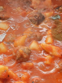 Una foto de Albóndigas con patatas