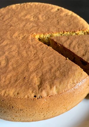 A picture of Rice Cooker Pumpkin Cake.