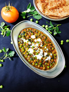 मेथी मटर मलाई (methi matar malai recipe in Hindi) रेसिपी मुख्य फोटो
