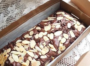 Foto resep Fudgy Brownies Almond Chocochip