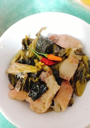 Hình của món Thịt ba rọi kho cải chua.