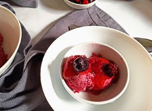 Foto principal de Helado de frutos del bosque (en Thermomix)