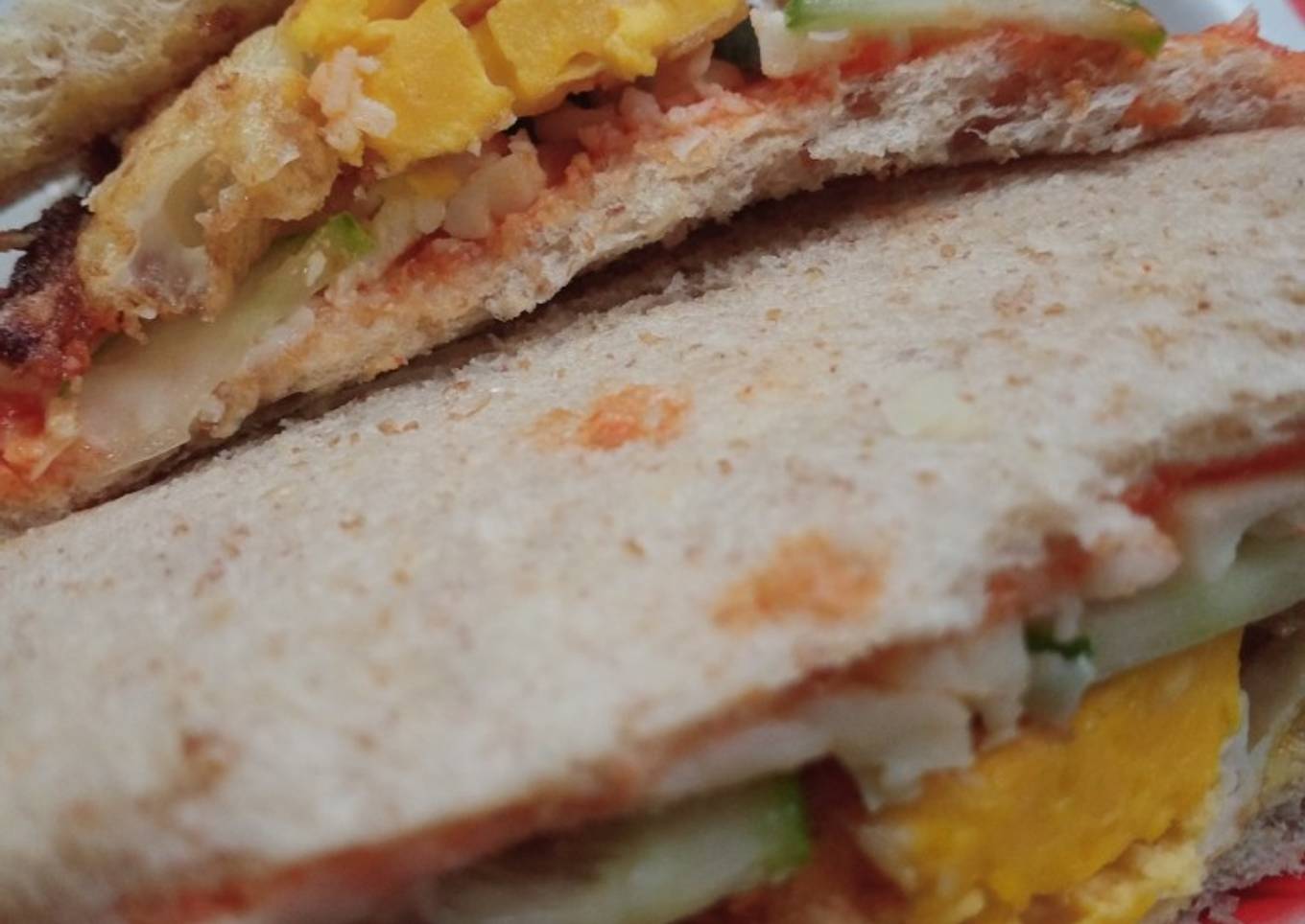 Roti gandum isi telur