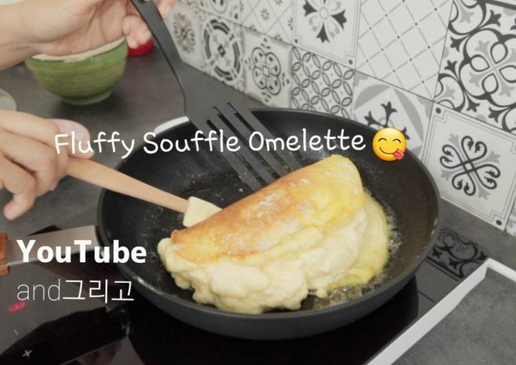 Simple Way to Prepare Speedy Easy Fluffy Soufflé Omelette