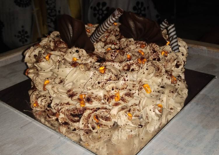 Recipe of Perfect Eggless chocolate flower birthday cake