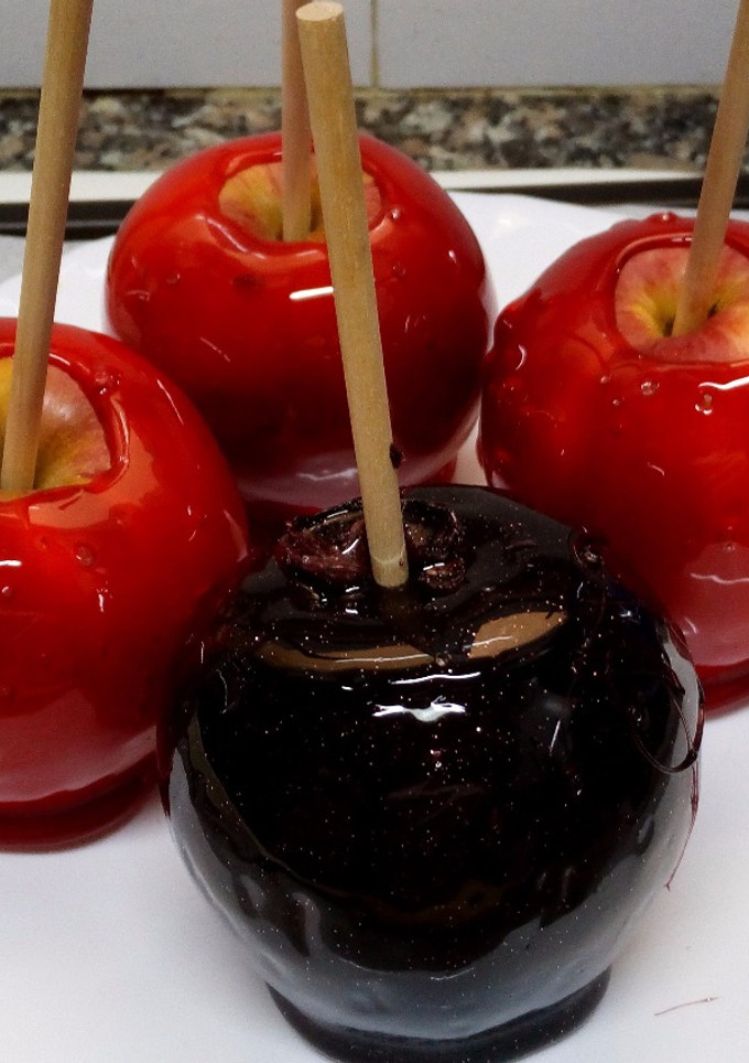 Una foto de Manzanas caramelizadas (manzanas de feria)