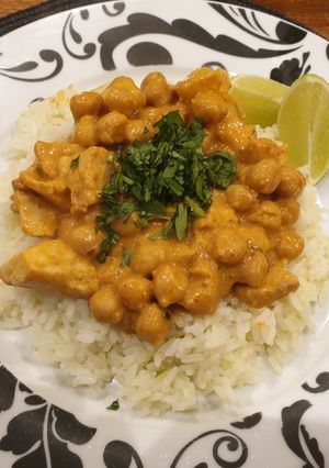 A picture of Sri Lankan fish curry.