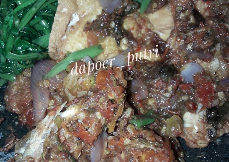 Resep Ayam penyet sambel bawang, Enak Banget