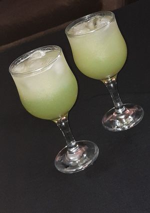 A picture of Mintleave and ginger lemonade.