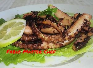 Foto di Tentacoli di Calamari Arrostiti con Vinaigrette
