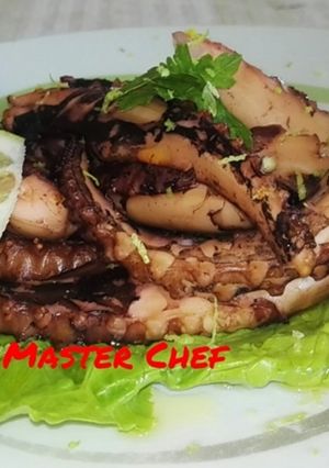 Foto di Tentacoli di Calamari Arrostiti con Vinaigrette