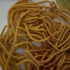A picture of Laung sev.