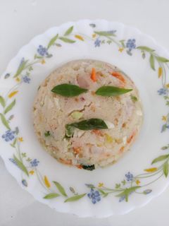 ઉપમા (Upma Recipe In Gujarati) રેસીપી મુખ્ય ફોટો
