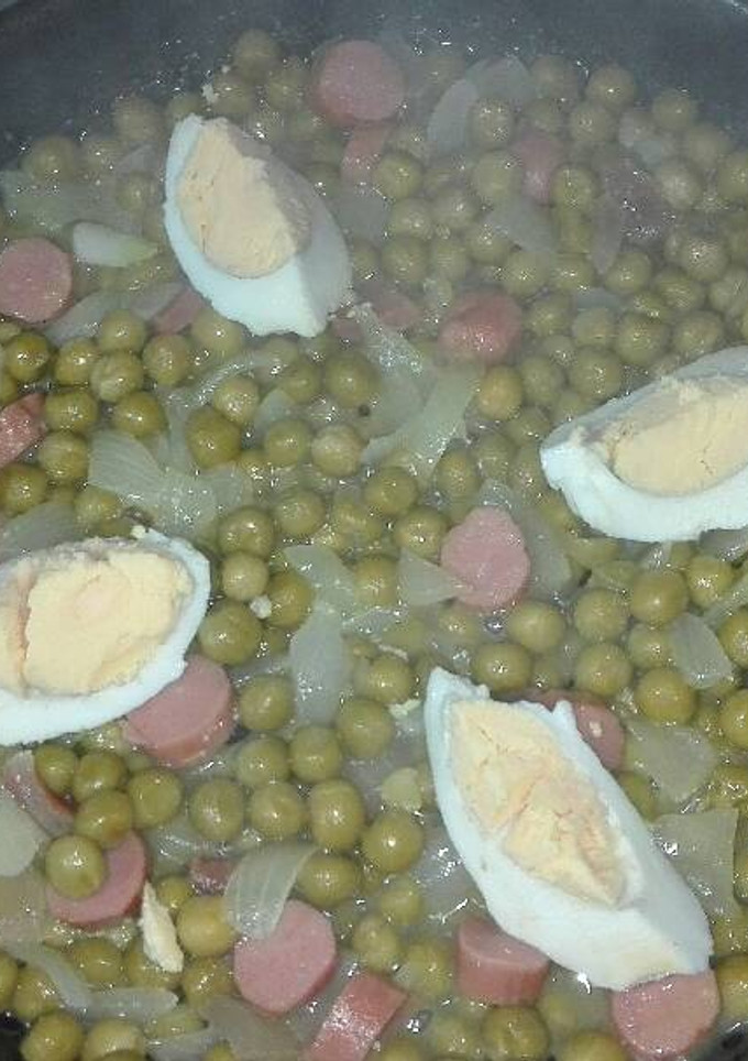 Una foto de 885 Guisantes con jamón y huevo