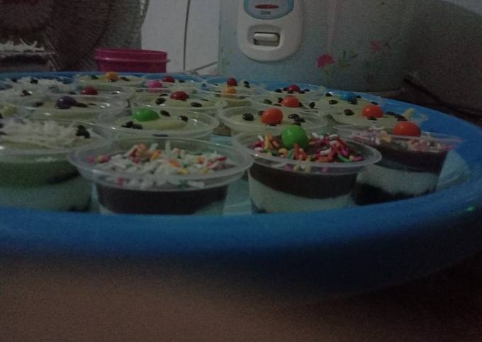 Bagaimana Menyiapkan Matcha marie susu dan oreo dessert box yang Lezat Sekali