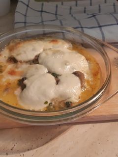 Gombás mozzarellás csirkemell 🍄 recept fotója