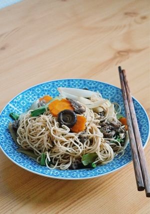 Hình của món Mì xào gì-cũng-được!.