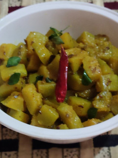 कद्दू की सब्जी (Kaddu ki sabzi recipe in Hindi) रेसिपी मुख्य फोटो